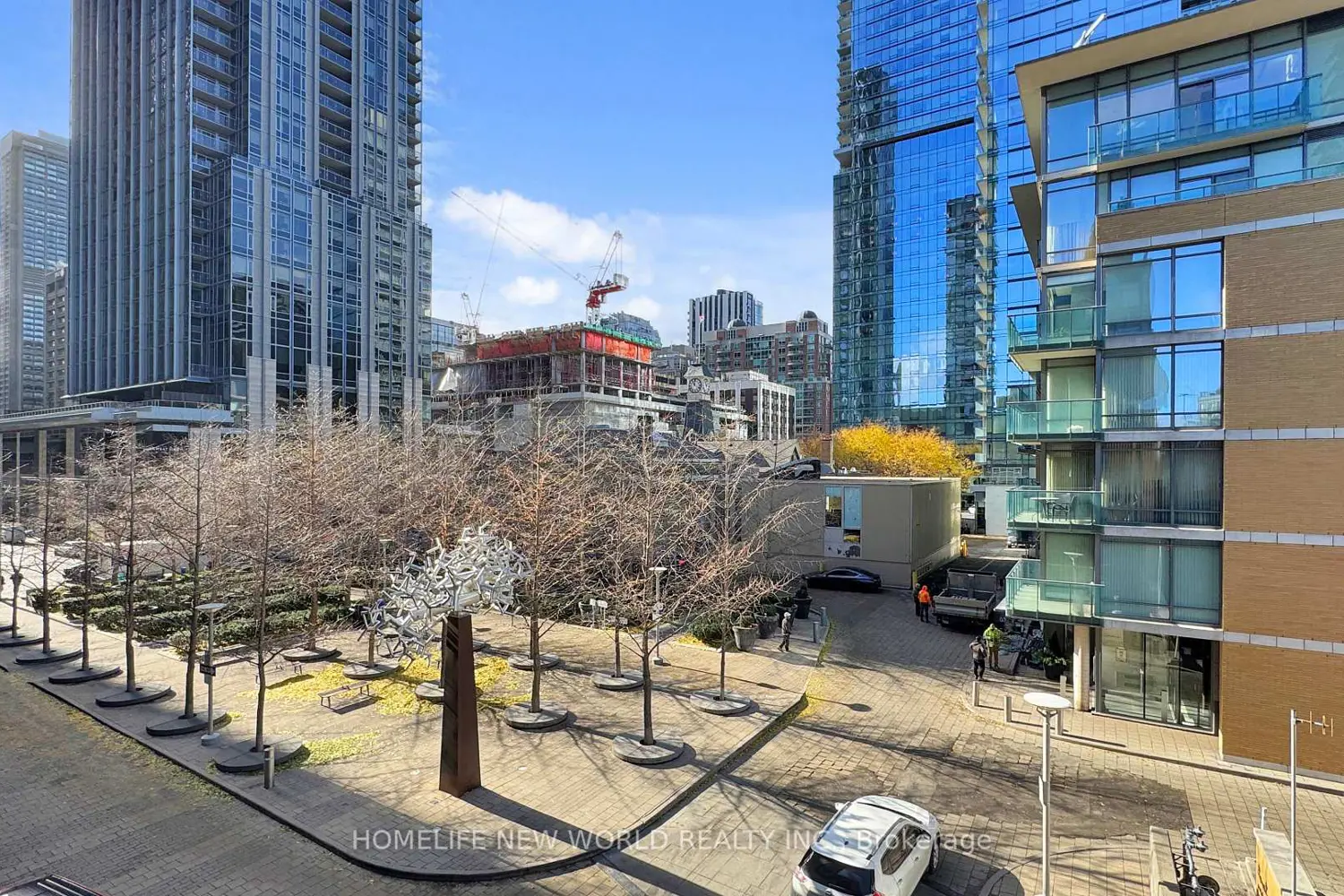 Additional image 14 of 18 Yorkville Avenue 312
