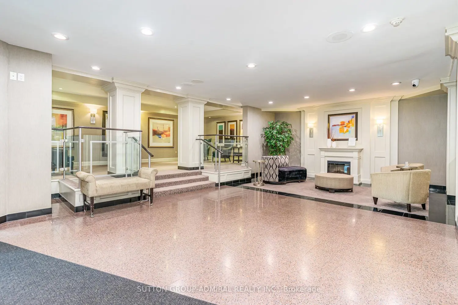 Additional image 18 of 7440 Bathurst Street 807