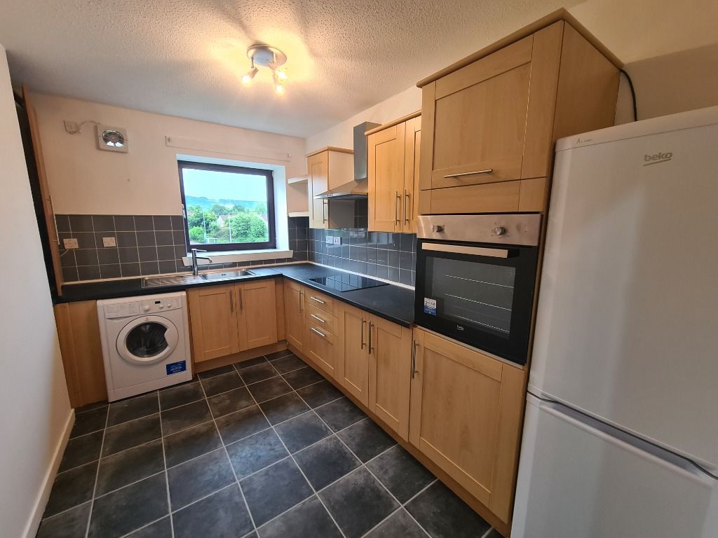 Additional image 2 of 2 bed flat to rentMoorfoot Ave, Paisley, Renfrewshire PA2