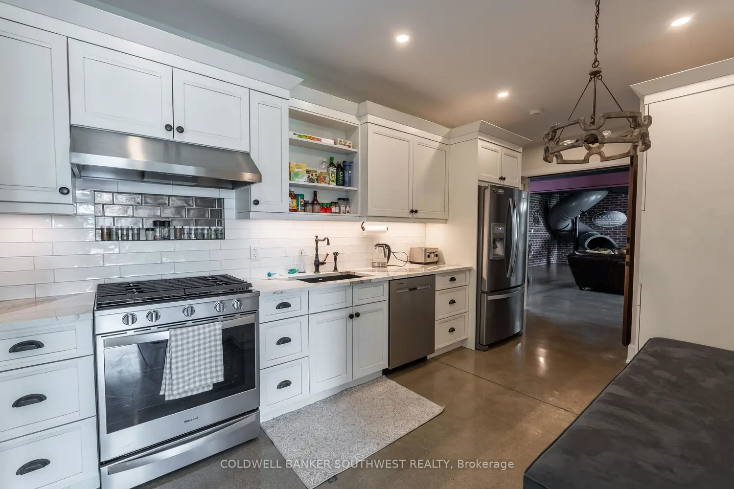 Additional image 15 of 647 St Clair Parkway