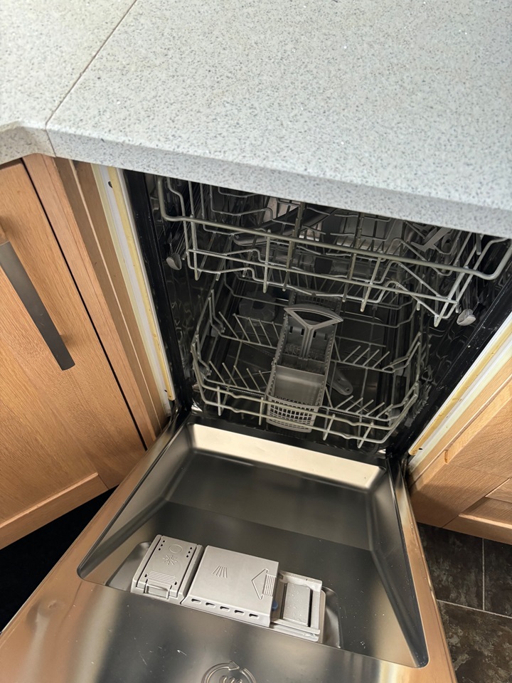 Additional image 7 of 2 Bed Flat, Hawthornden Place, EH7, N1 7GU