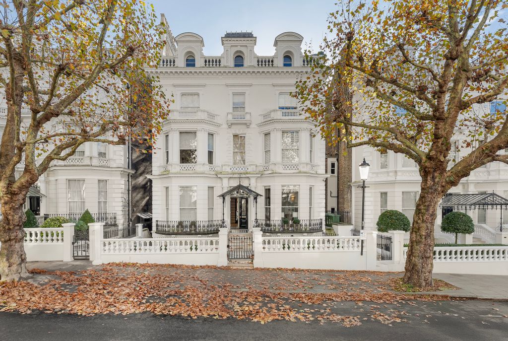 Additional image 10 of 3 bed flat to rentHolland Park, London W11