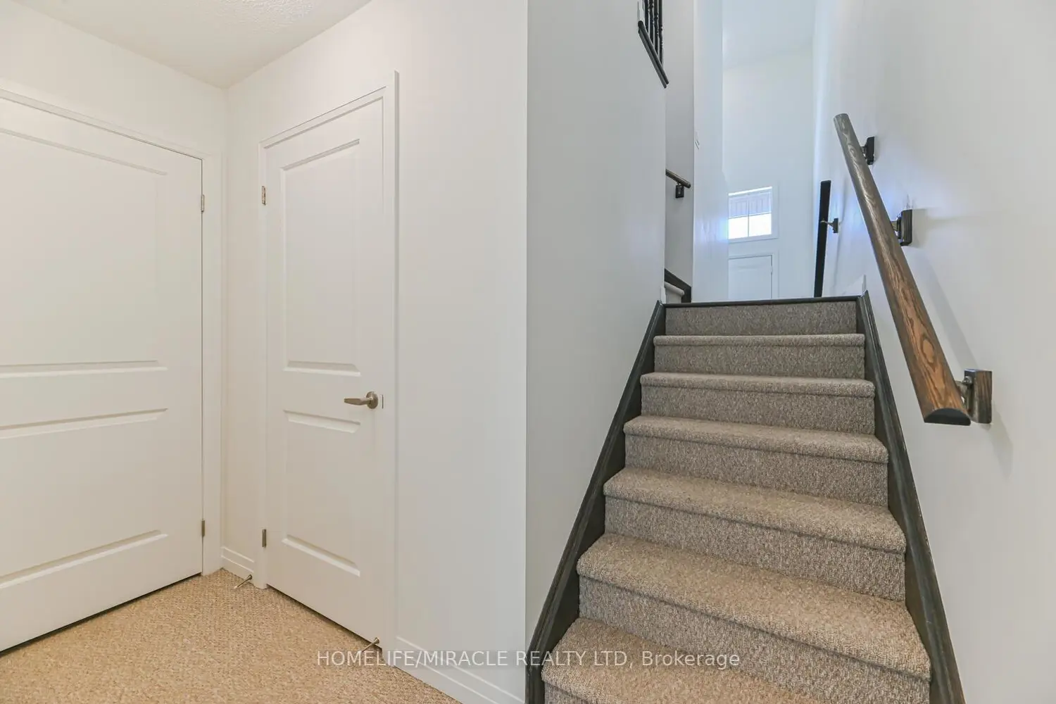 Additional image 14 of 4047 Maitland Street