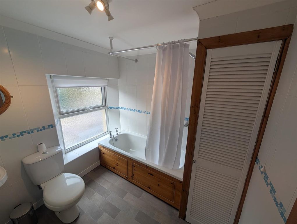 Additional image 8 of 2 bed terraced house to rentCambrian Road, Neyland, Milford Haven SA73