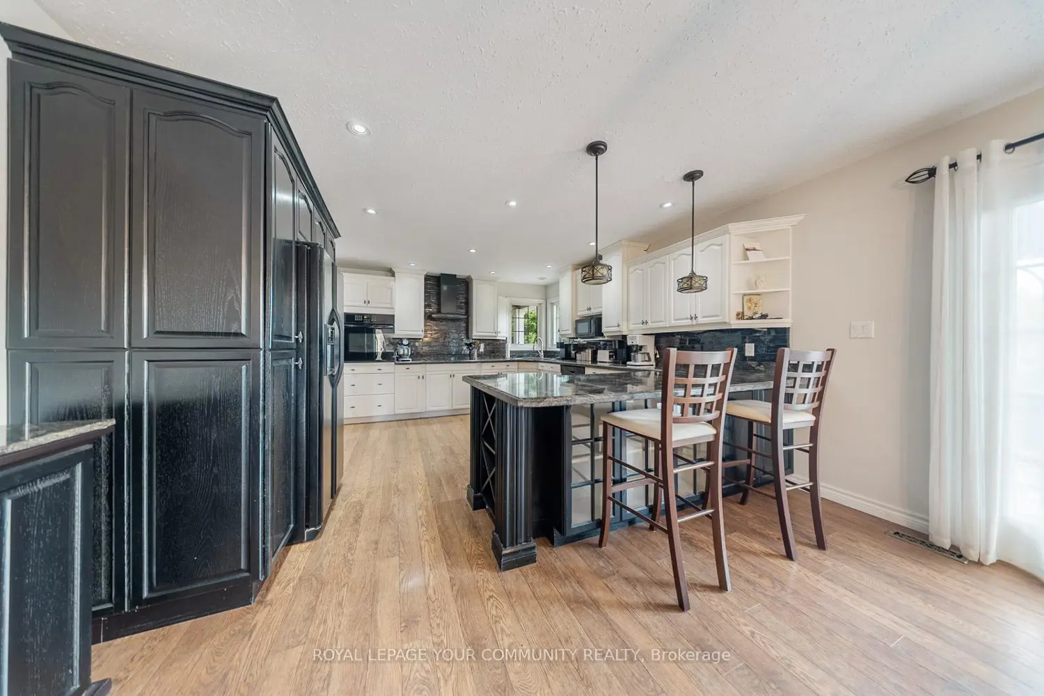 Additional image 8 of 286194 County Road