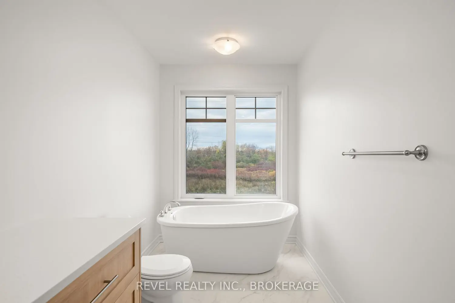 Additional image 12 of 1075 Barrow Avenue