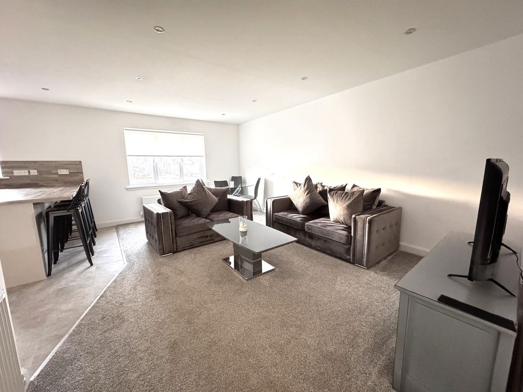 Additional image 2 of 3 bed semi-detached house to rentWester Mavisbank Avenue, Airdrie ML6