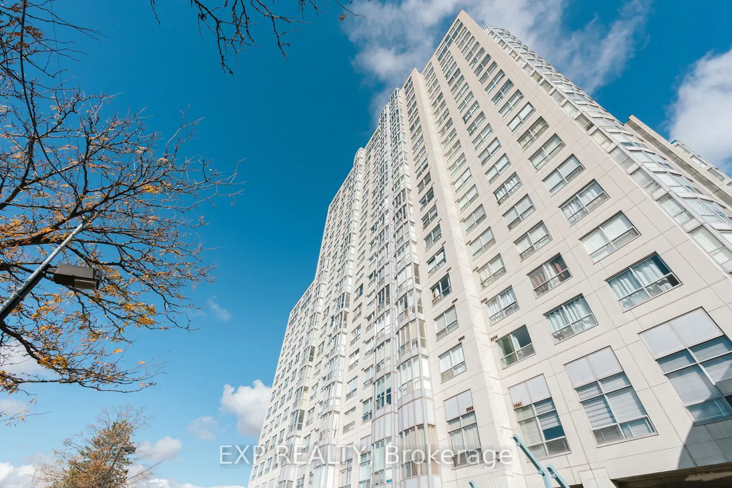 2550 Lawrence Avenue 310