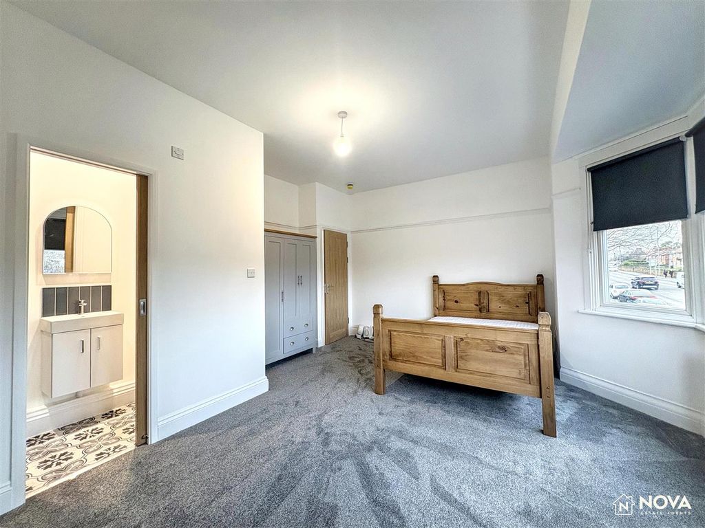 Additional image 2 of 6 bed shared accommodation to rentKingsthorpe Grove, Northampton NN2
