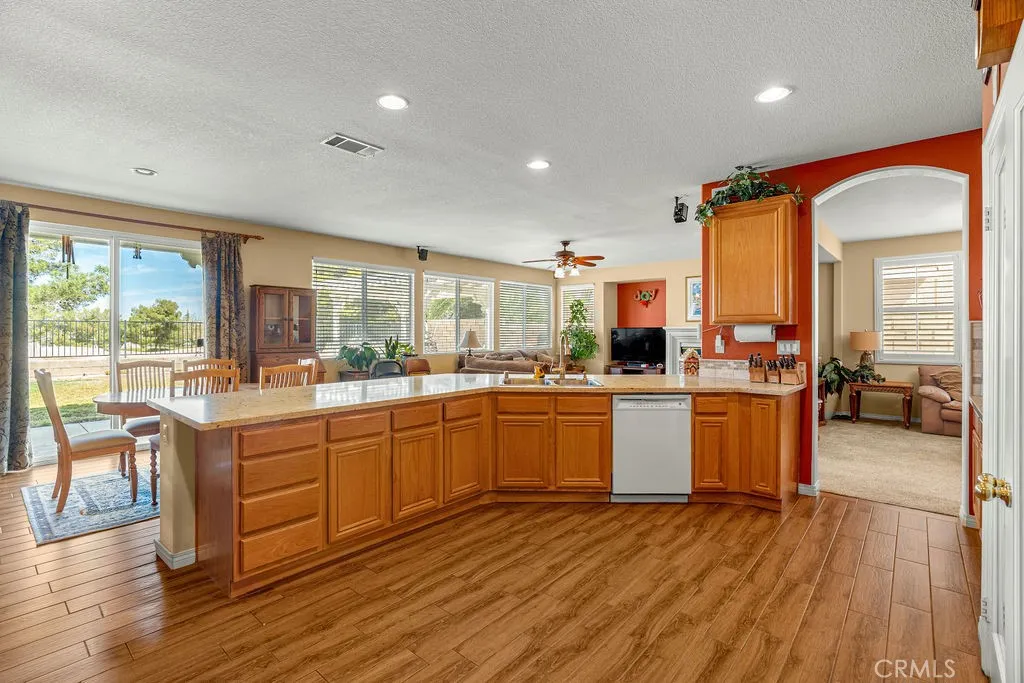 Additional image 38 of 3201 Club Rancho Dr, Palmdale, CA 93551
