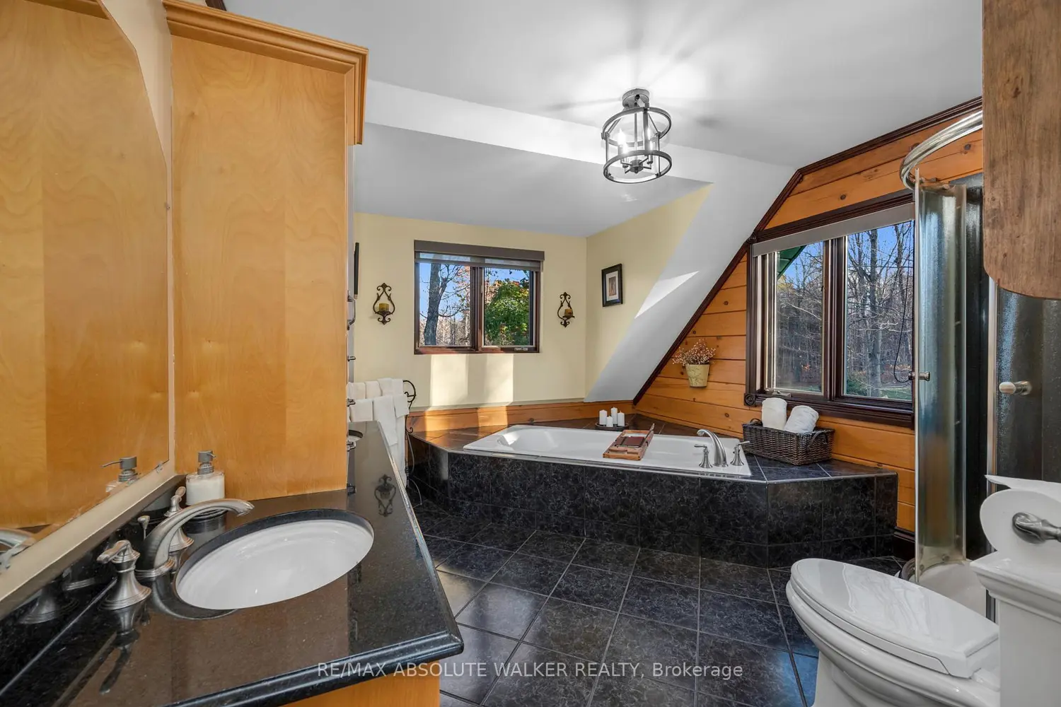 Additional image 7 of 880 Townline Road