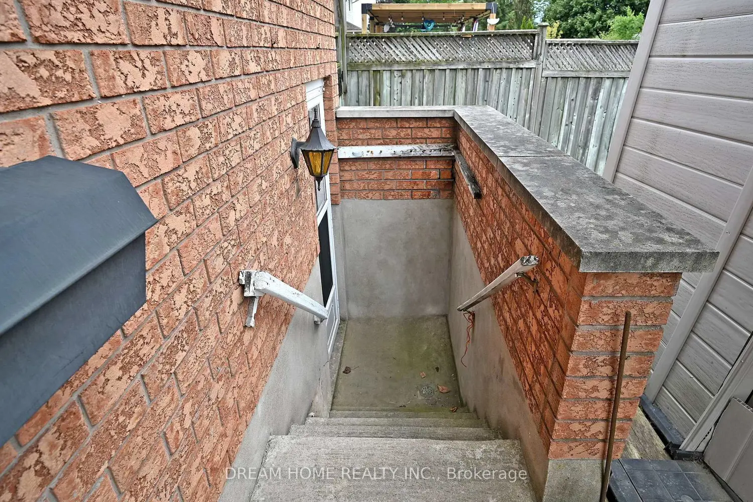 Additional image 18 of 7737 Mount Carmel Boulevard