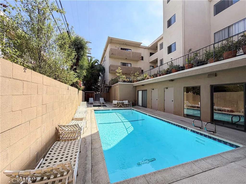 Additional image 60 of 1944 Glendon Unit 209, Los Angeles, CA 90025