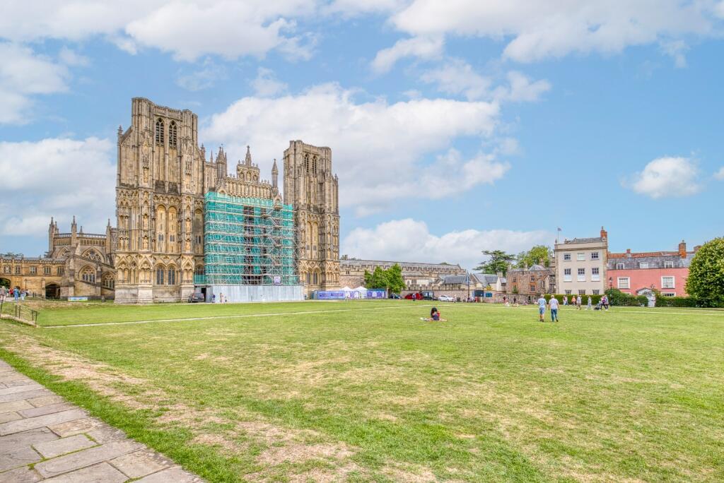 Additional image 28 of Cathedral Green Wells