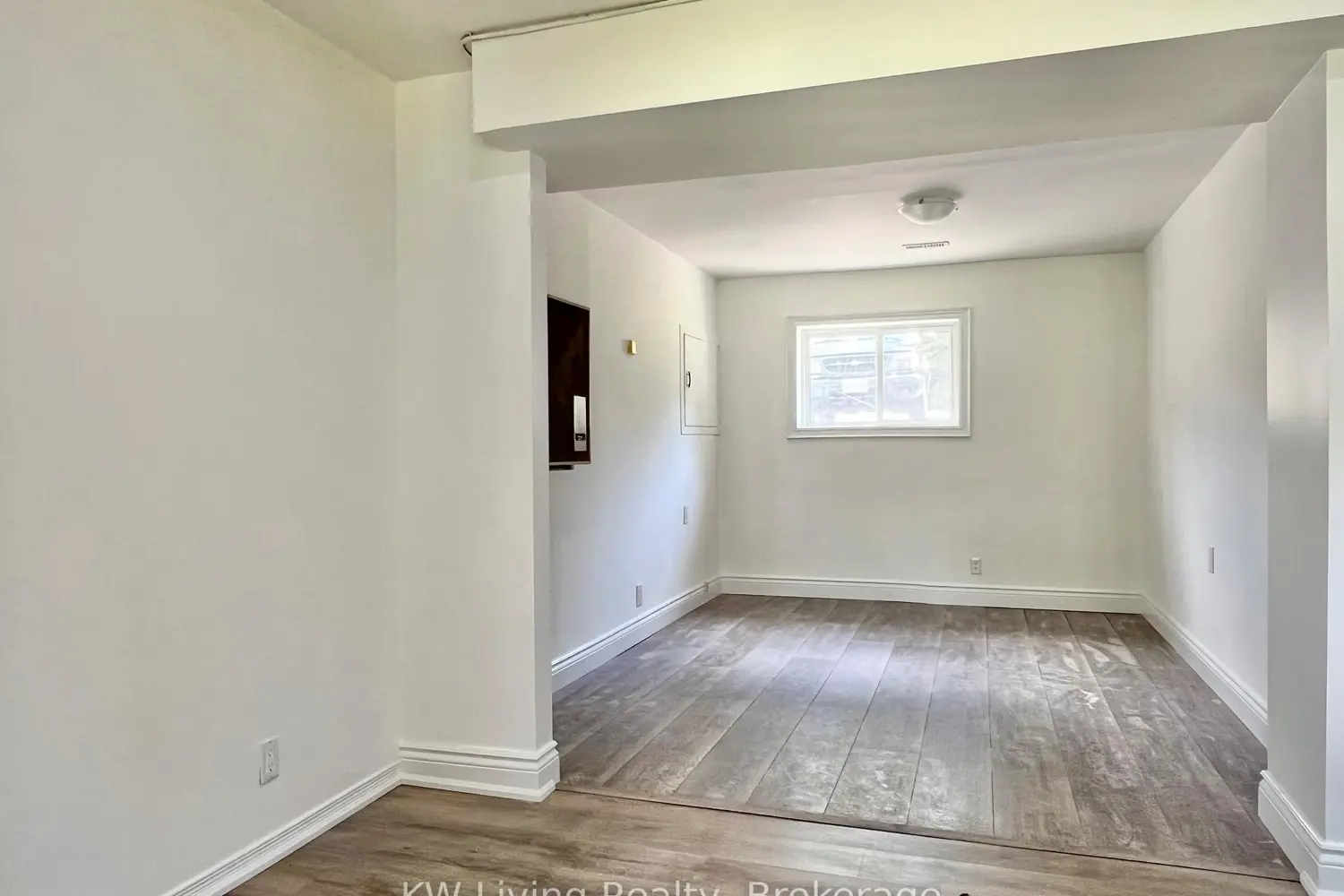 Additional image 15 of 216 Foster Drive