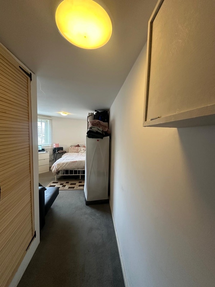 Additional image 5 of Studio Flat, Blackfriars Road, G1, N1 7GU