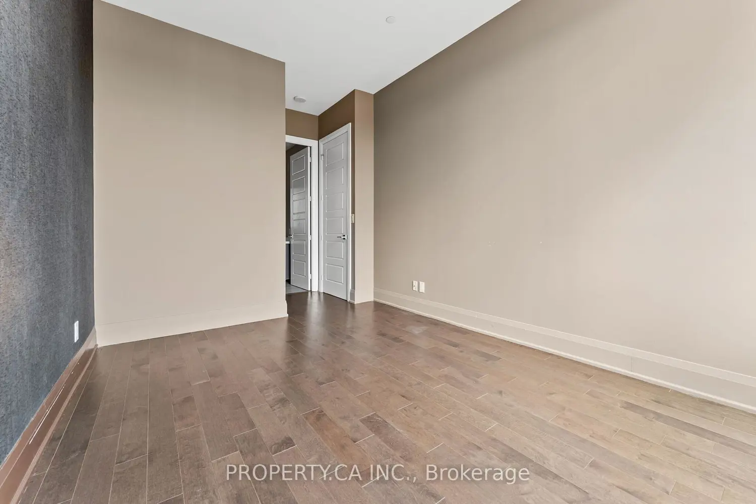 Additional image 7 of 28 Uptown Drive Ph15