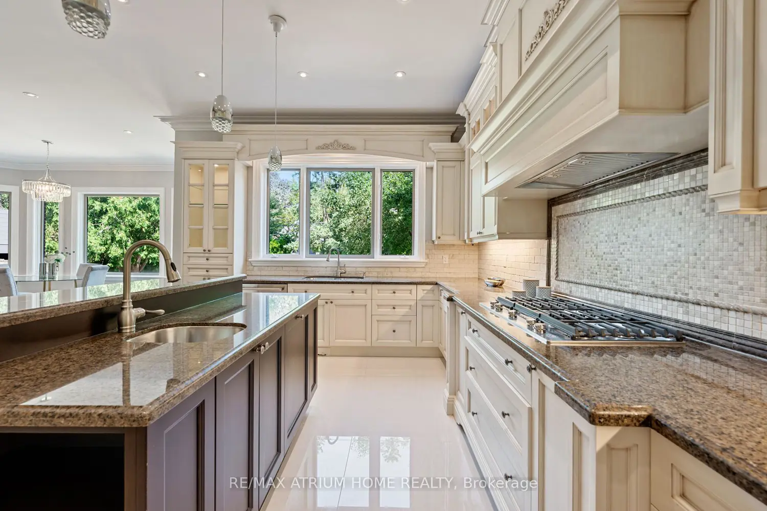 Additional image 8 of 242 Parkview Avenue