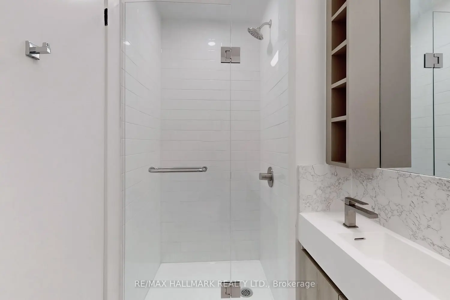 Additional image 15 of 319 Jarvis Street 3515