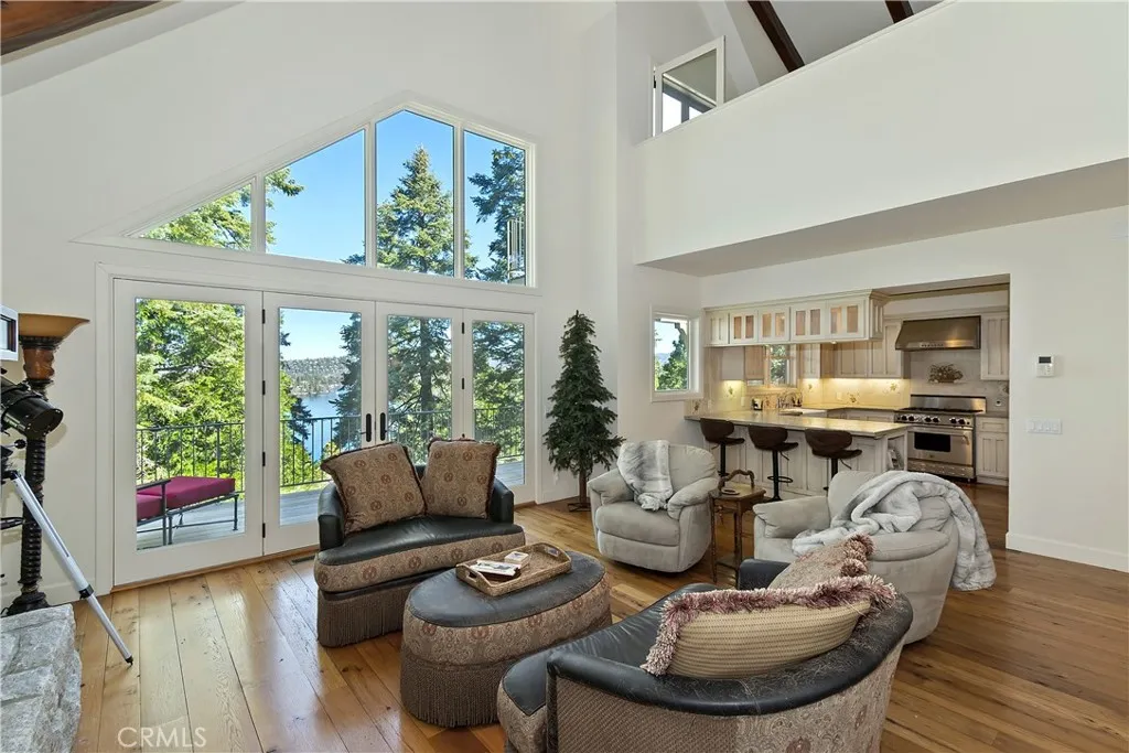 Additional image 4 of 319 Mittry Lane, Lake Arrowhead, CA 92352