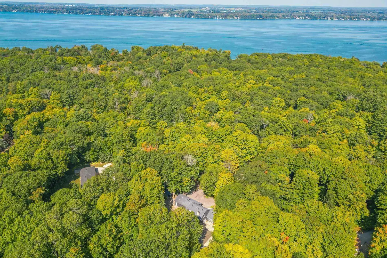 Additional image 4 of 527 Big Bay Point Road