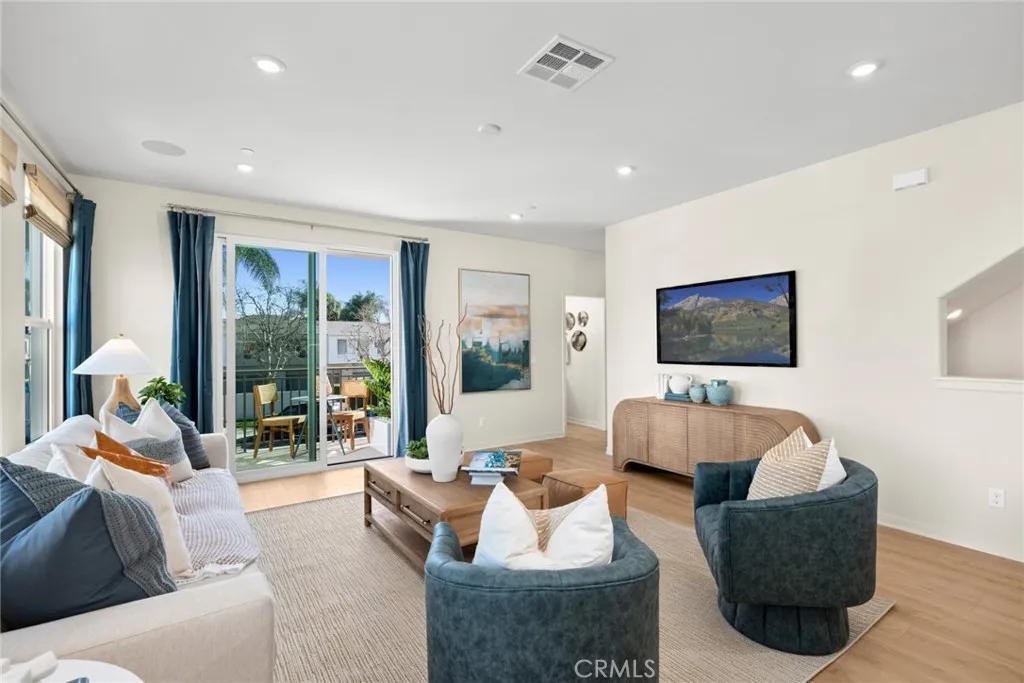 Additional image 13 of 641 E Mission Boulevard, Pomona, CA 91766