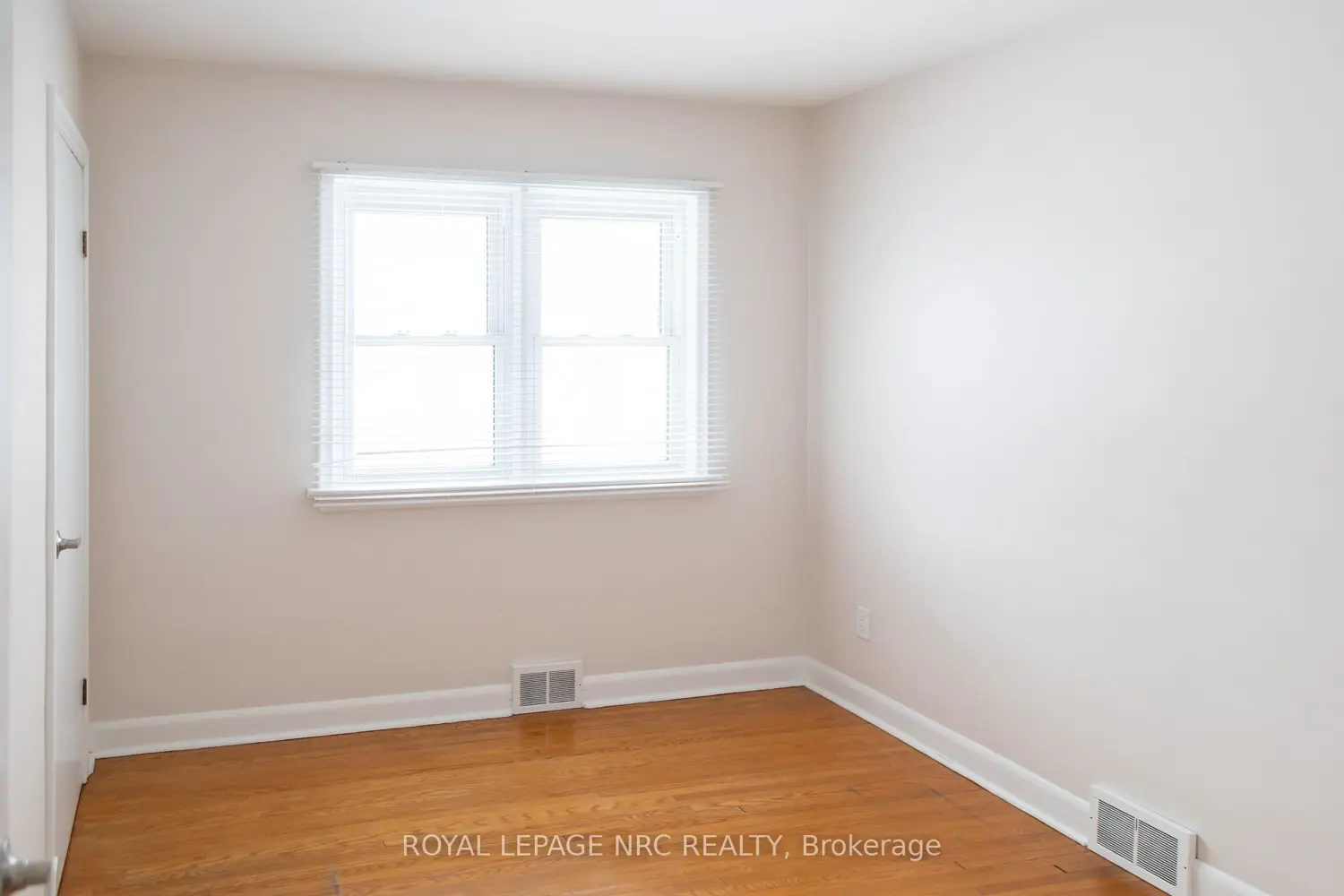 Additional image 8 of 5905 Valley Way