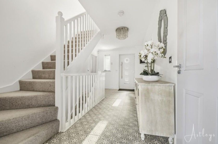 Additional image 2 of 5 bed detached house to rentHenfaes Road, Neath SA11