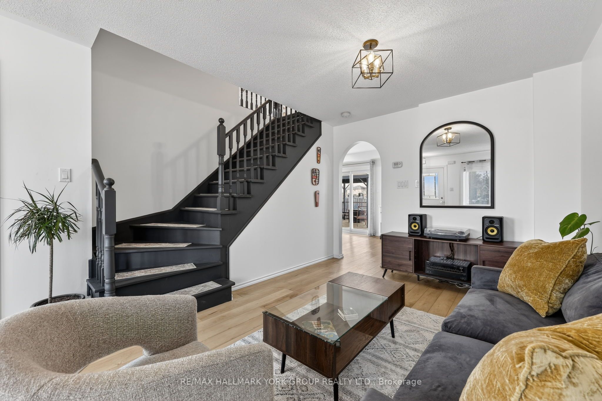 Additional image 3 of 17 Lookout Street, Essa, ON, L3W 0C3