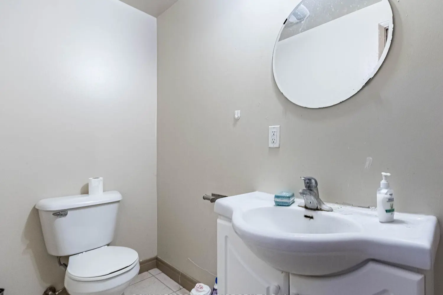 Additional image 13 of 251 Lester Street 203