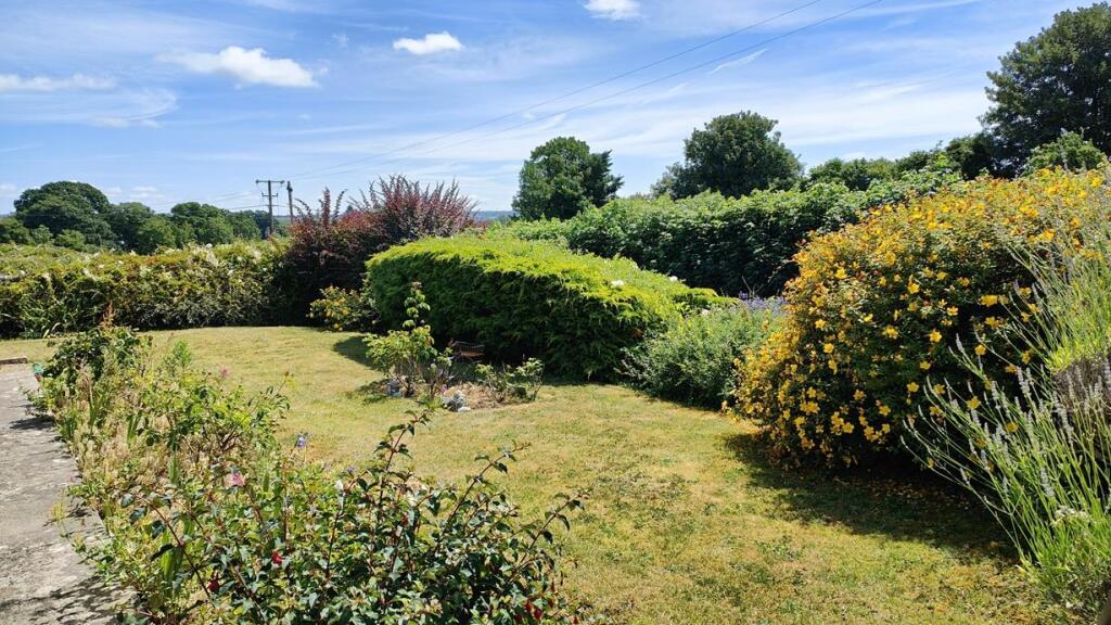 Additional image 21 of Behind Hayes Lane, South Cheriton