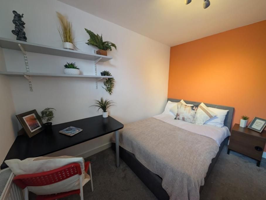 Additional image 6 of 8 bed terraced house to rentNorwood Road, Hyde Park, Leeds LS6