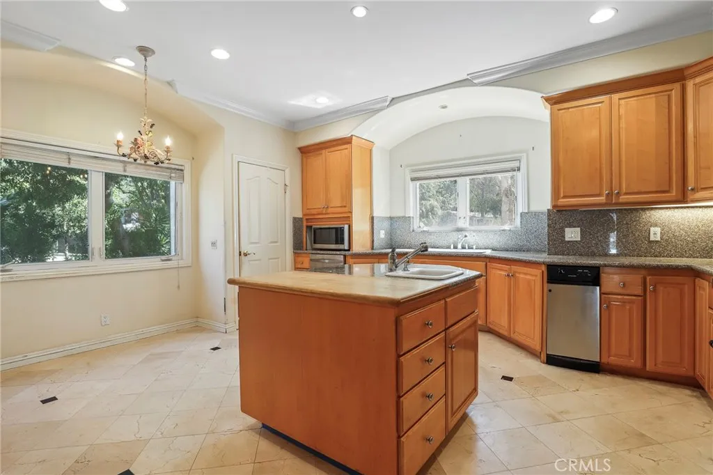 Additional image 80 of 14659 Valley Vista Blvd, Sherman Oaks, CA 91403