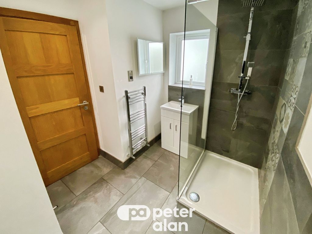 Additional image 17 of 5 bed property to rentHeol Penrhiw, Mountain Ash CF45