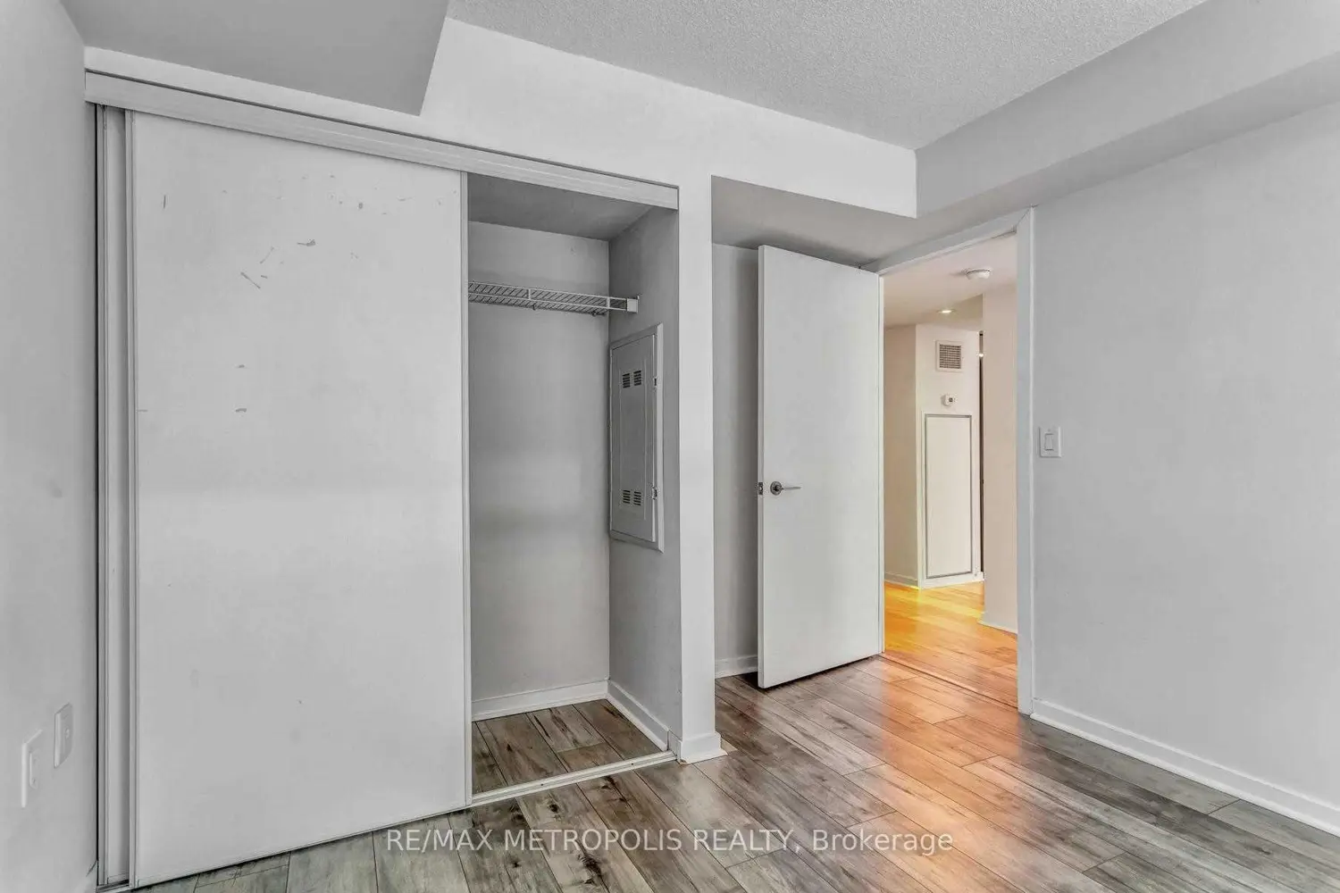 Additional image 13 of 36 Lisgar Street 712E