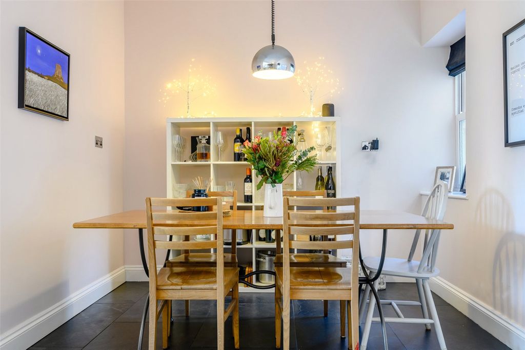 Additional image 5 of 7 bed detached house to rentWalton Street, Walton-In-Gordano, Clevedon, North Somerset BS21