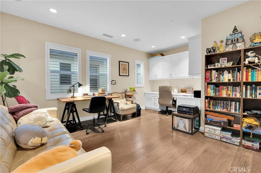 Additional image 11 of 220 Barnes Road, Tustin, CA 92782