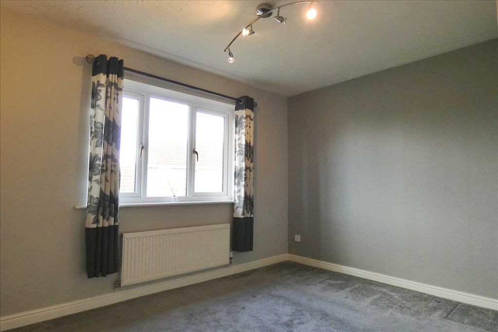 Additional image 7 of 2 bed semi-detached house to rentIvy House Court, Scunthorpe DN16