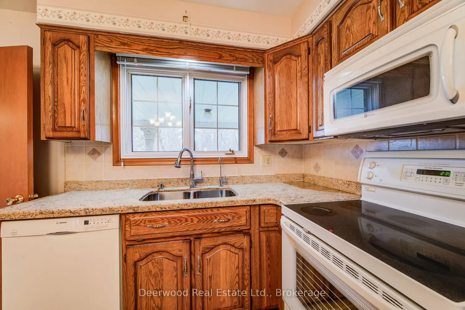 Additional image 14 of 12 Kara Lee Court