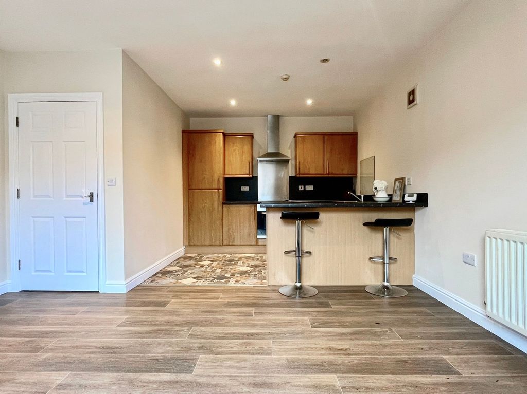 Additional image 8 of 2 bed flat to rentChepstow Road, Newport NP19