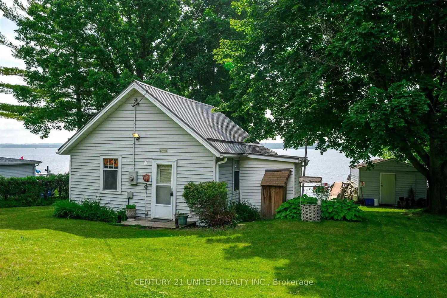 223 Paudash Street photo 5