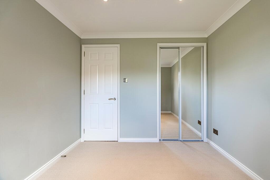 Additional image 7 of 2 Bed Flat, Riverview Place, G5, N1 7GU