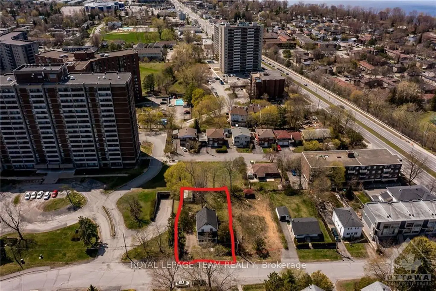 830 High Street photo 3