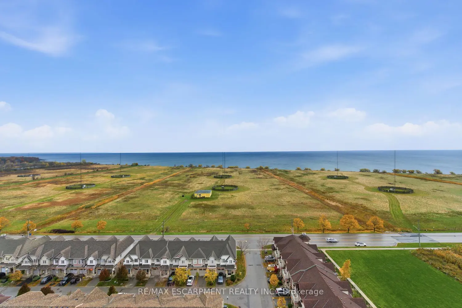 Additional image 17 of 550 North Service Road 1404