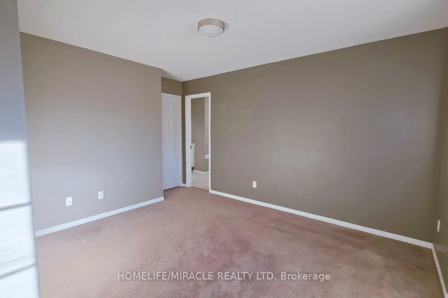 Additional image 11 of 12 Gore Drive