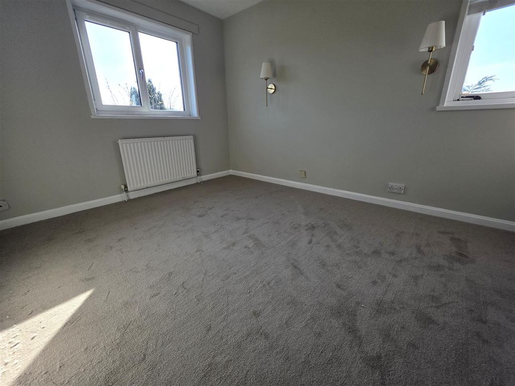 Additional image 8 of 3 bed detached house to rentTroon Place, Newton Mearns, Glasgow G77