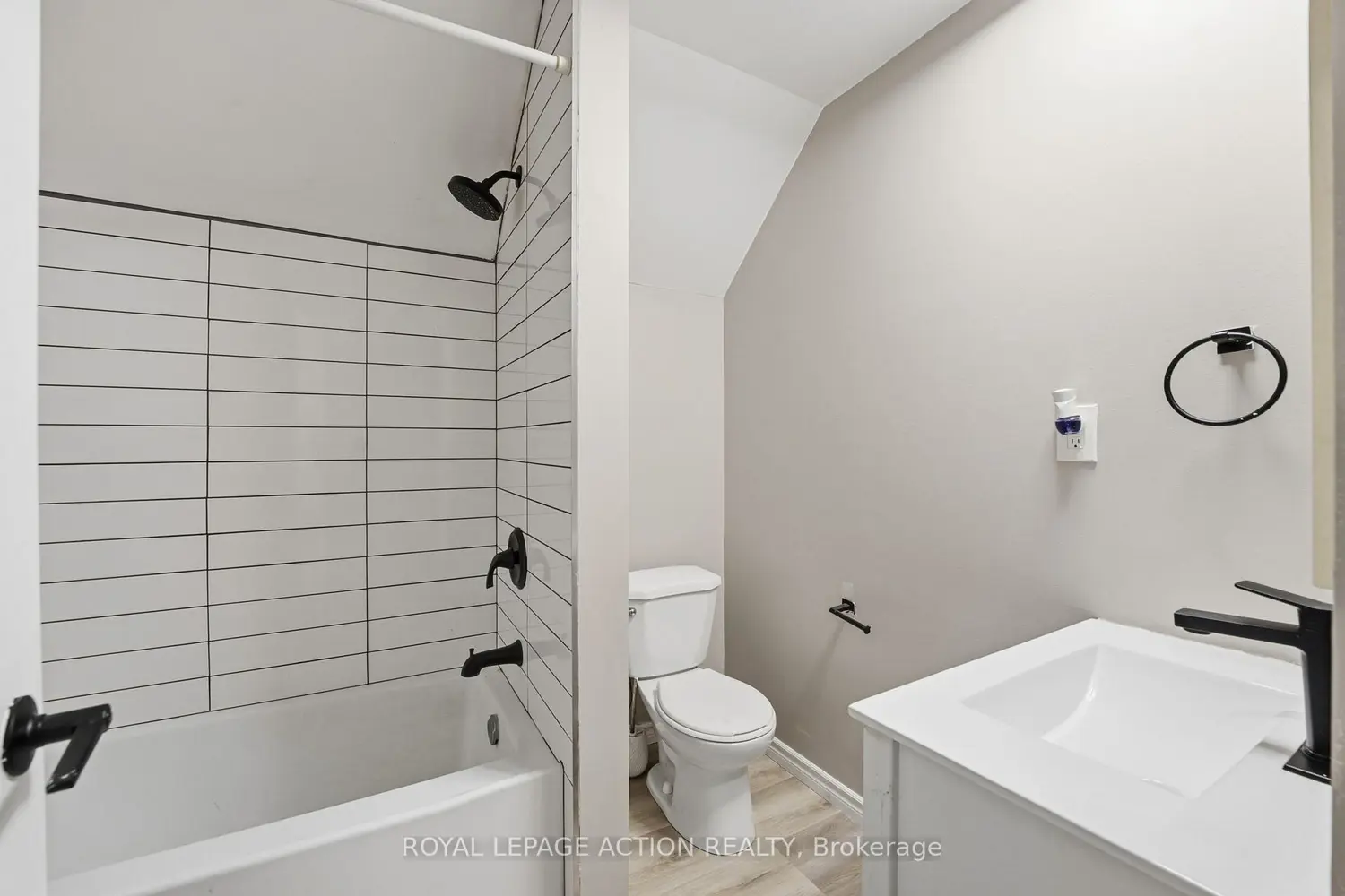 Additional image 12 of 43 Richardson Street