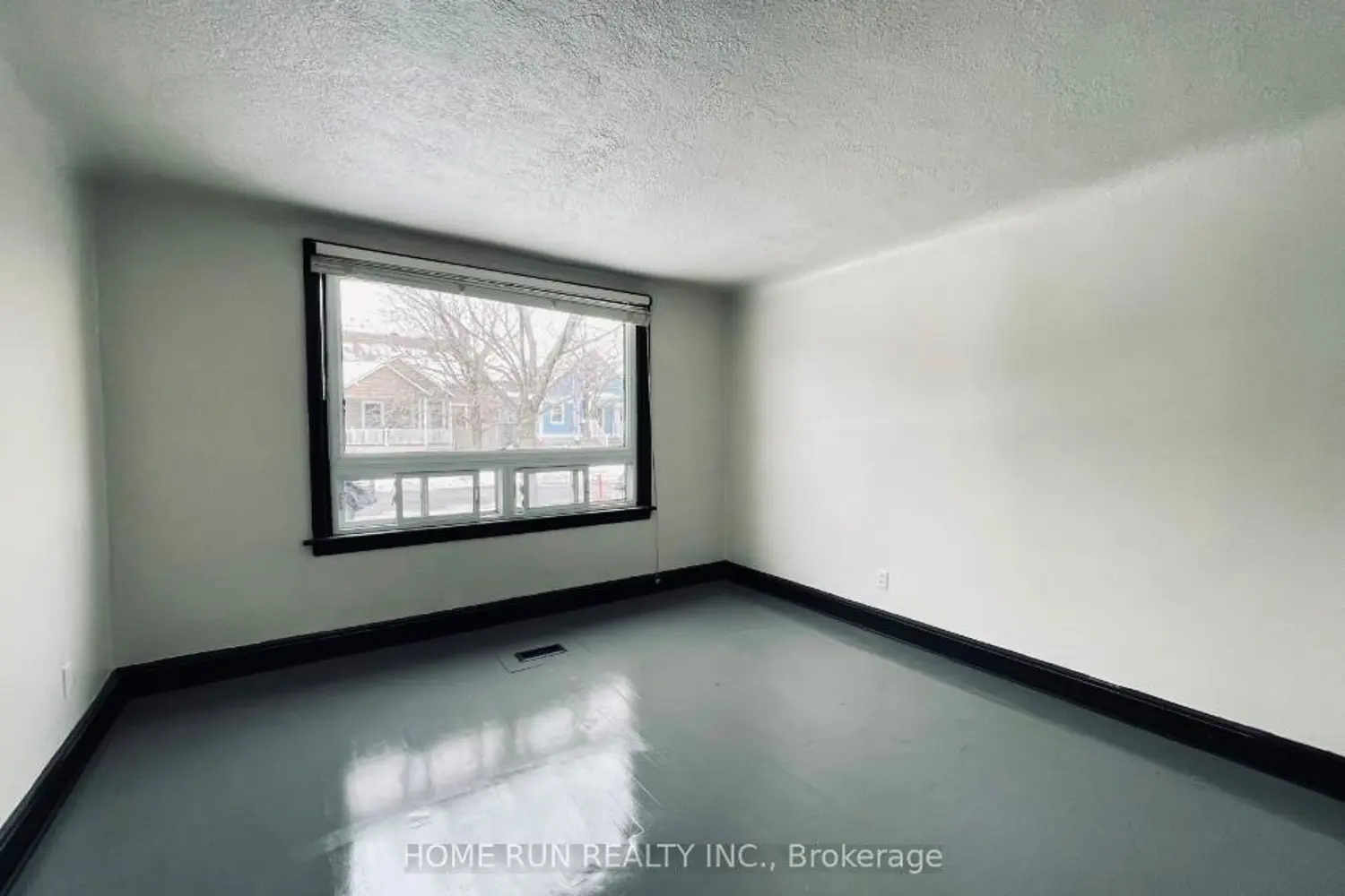 Additional image 8 of 378 Enfield Avenue