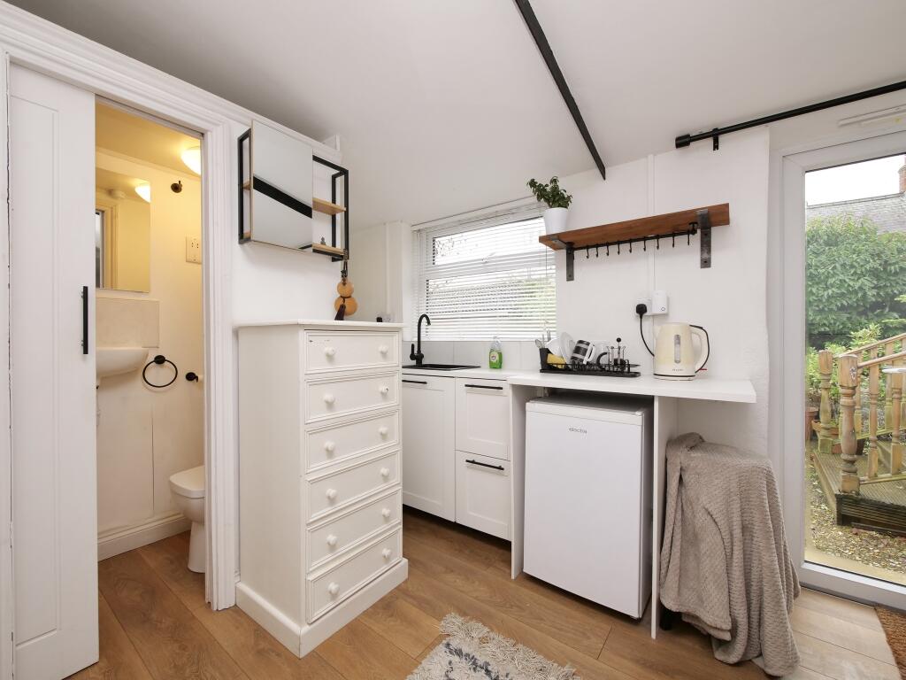 Additional image 16 of Red House, High Street, Templecombe