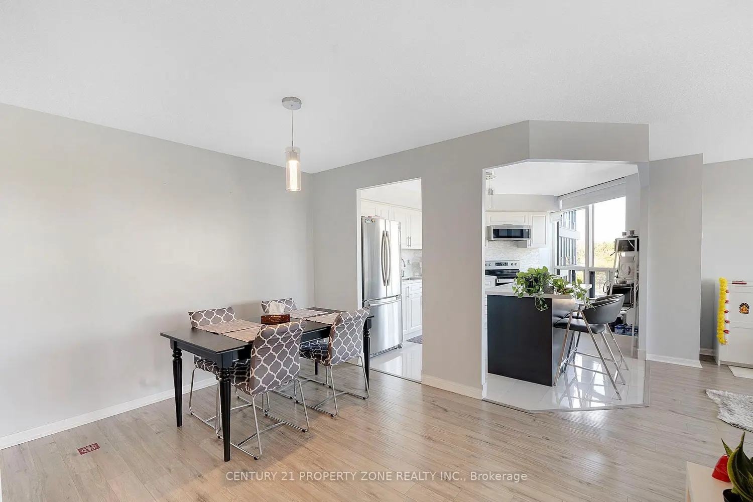 Additional image 8 of 10 Laurelcrest Street 407